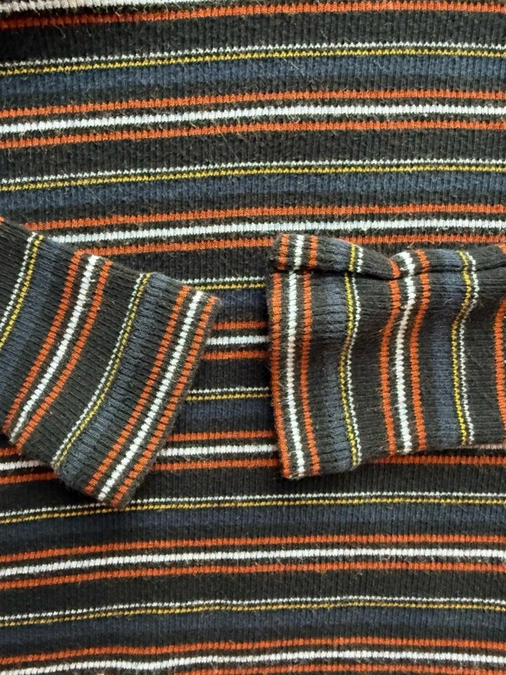Brandy Melville Black Multi-Stripe Long Sleeve Cropped Top Size XS Y2K Stretch - Picture 8 of 10
